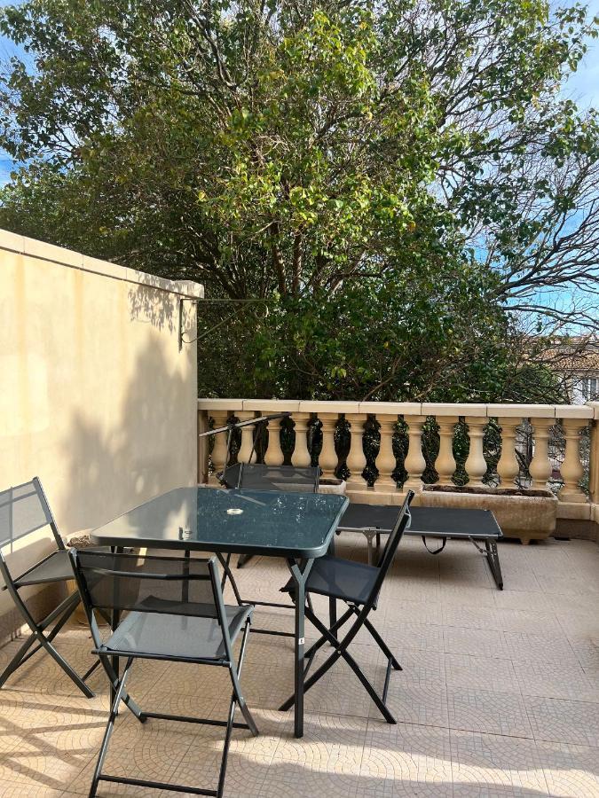 Cote Jardin Est Un Spacieux Et Lumineux T3, Entierement Renove, A 2 Pas De L'Herault Et A 10Min Du Bord De Mer Proche Du Centre Historique Et Du Fabuleux Chateau Laurens, Vous Apprecierez Le Calme De Sa Belle Terrasse Et La Vue Superbe Sur Le Jardin Agde Exteriör bild